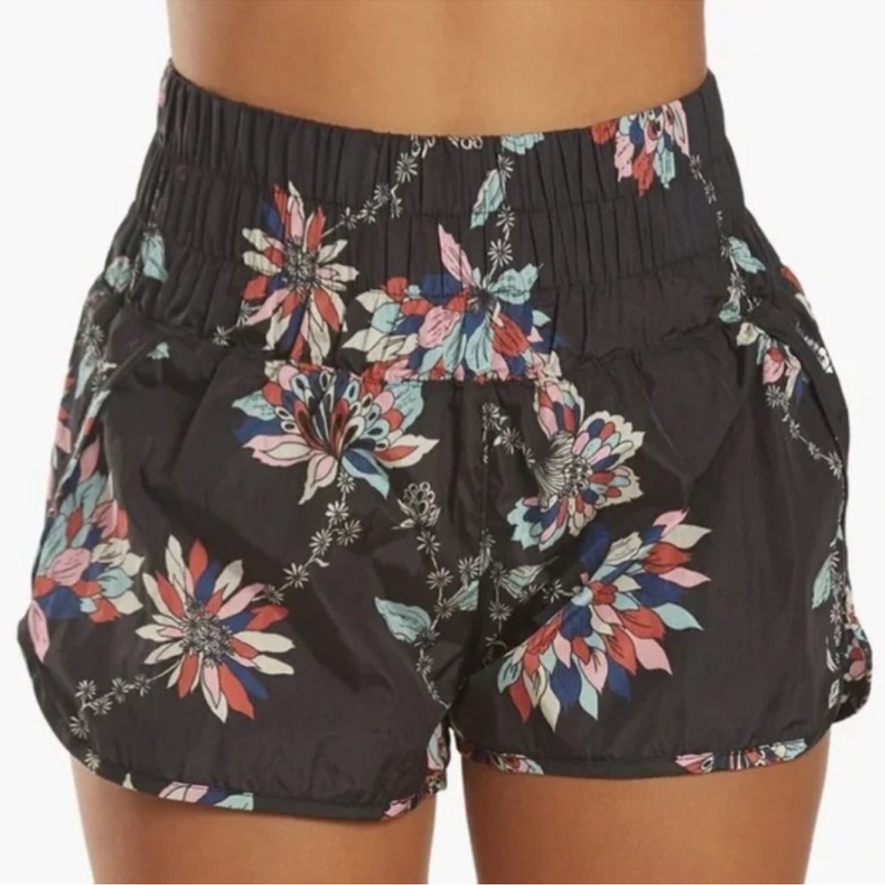 Free People The Way Home Shorts - Picture 4 of 9